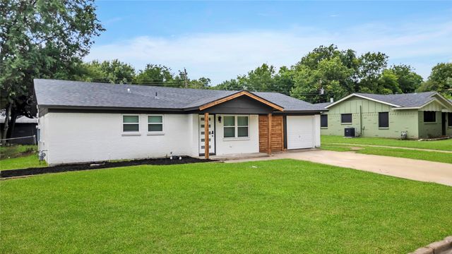 341 Lena Lane, Burleson, TX 76028
