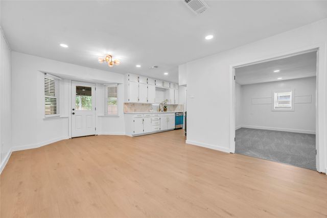 341 Lena Lane, Burleson, TX 76028