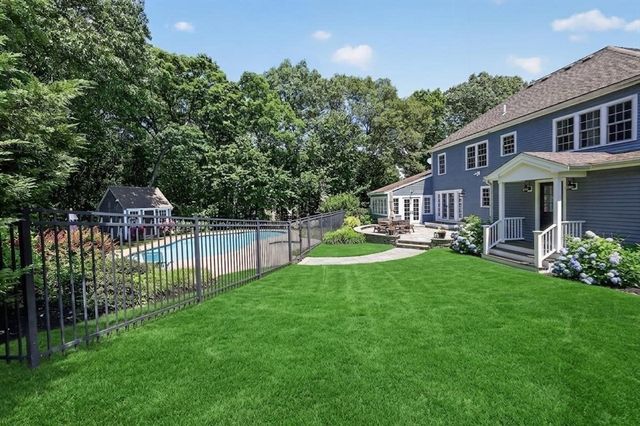 14 Isaac Sprague Drive, Hingham, MA 02043