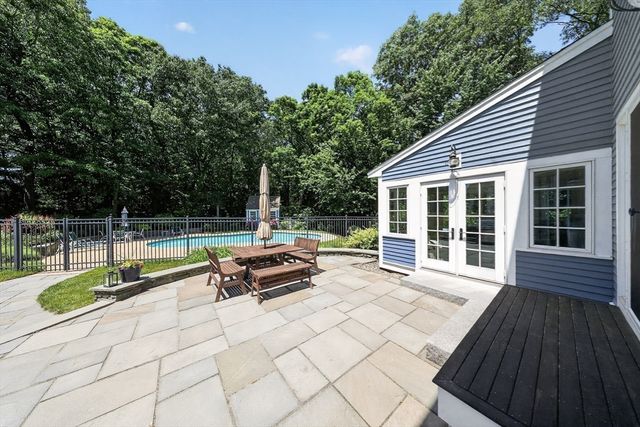 14 Isaac Sprague Drive, Hingham, MA 02043
