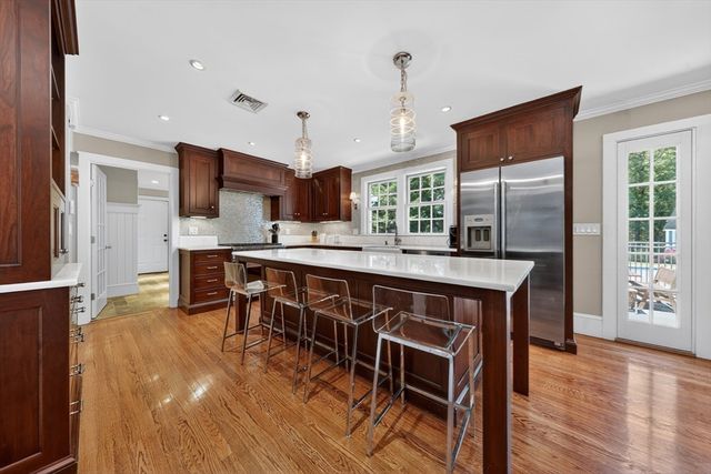 14 Isaac Sprague Drive, Hingham, MA 02043