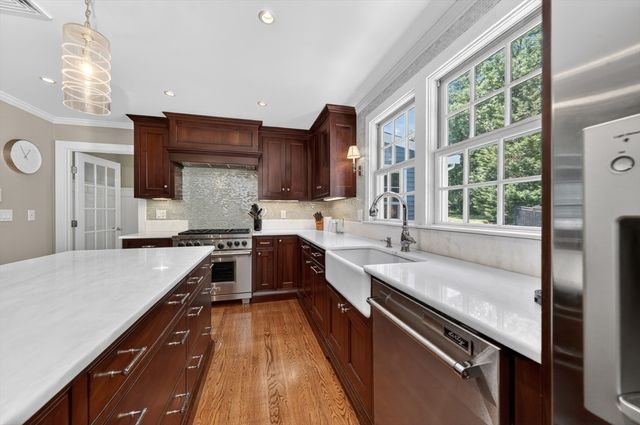 14 Isaac Sprague Drive, Hingham, MA 02043