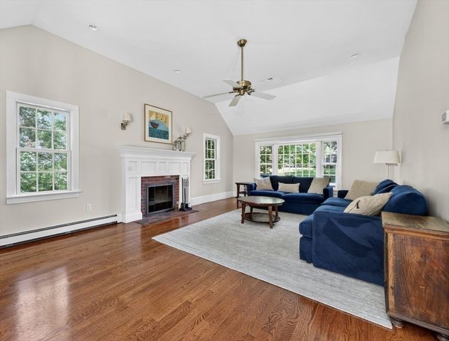 14 Isaac Sprague Drive, Hingham, MA 02043