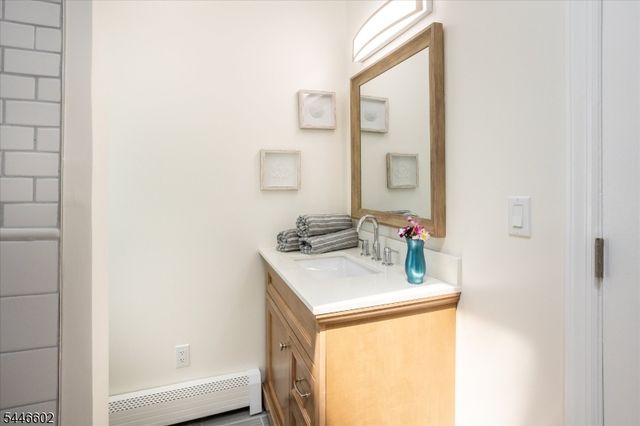 202 Marcella Rd, Parsippany-troy Hills Twp., NJ 07054