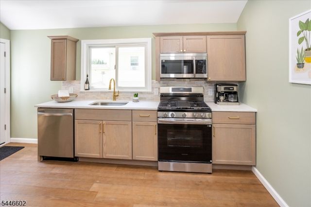 202 Marcella Rd, Parsippany-troy Hills Twp., NJ 07054