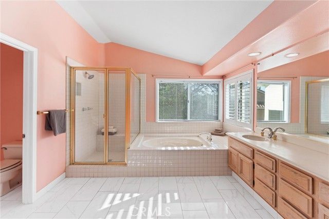 1020 La Salle Circle, Corona, CA 92879