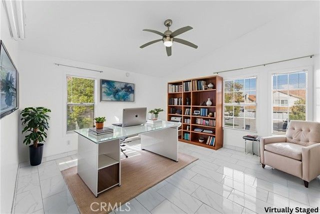 1020 La Salle Circle, Corona, CA 92879