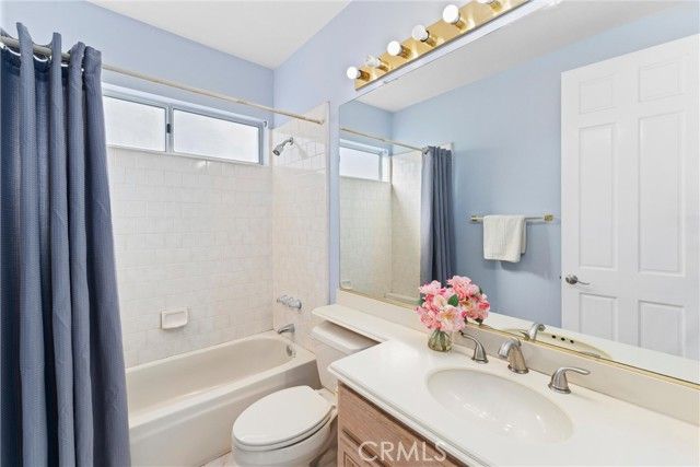 1020 La Salle Circle, Corona, CA 92879