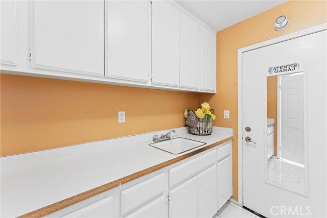 1020 La Salle Circle, Corona, CA 92879