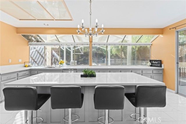 1020 La Salle Circle, Corona, CA 92879