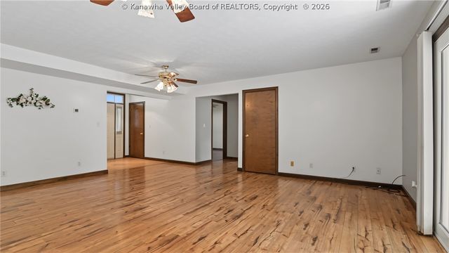 111 Matthew Avenue, Poca, WV 25159