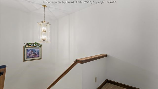 111 Matthew Avenue, Poca, WV 25159
