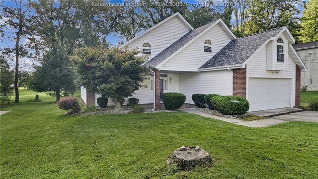 111 Matthew Avenue, Poca, WV 25159