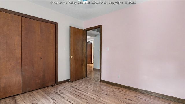 111 Matthew Avenue, Poca, WV 25159