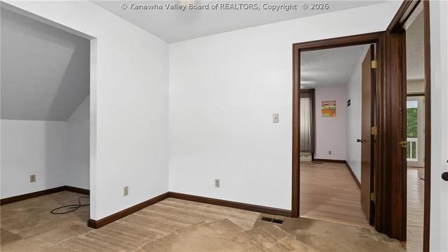 111 Matthew Avenue, Poca, WV 25159
