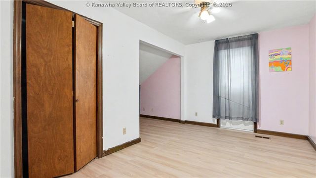 111 Matthew Avenue, Poca, WV 25159