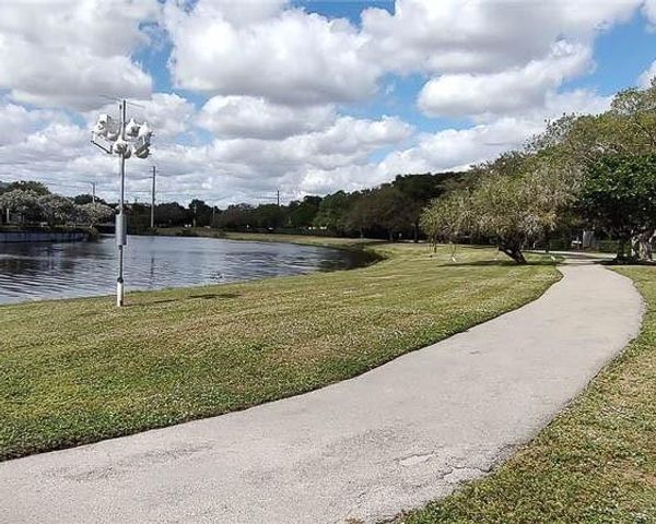 2316 S Cypress Bend Drive 218, Pompano Beach, FL 33069