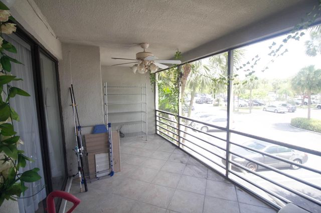2316 S Cypress Bend Drive 218, Pompano Beach, FL 33069