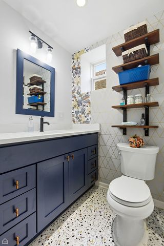 1811 W 17th Street 303, Chicago, IL 60608