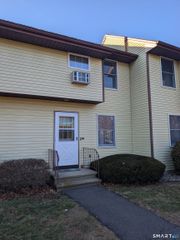 268 Hartford Turnpike A4, Tolland, CT 06084
