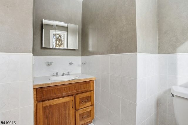 46 W Hanover Ave, Randolph Twp., NJ 07869