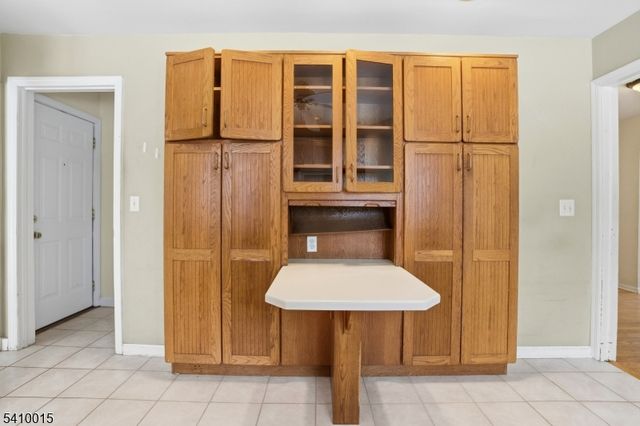 46 W Hanover Ave, Randolph Twp., NJ 07869