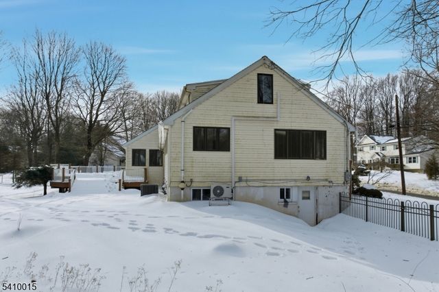 46 W Hanover Ave, Randolph Twp., NJ 07869