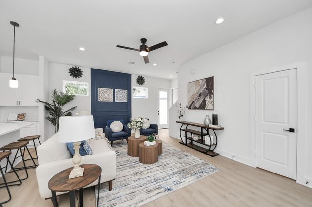 860 Rachel St Street B, Houston, TX 77091