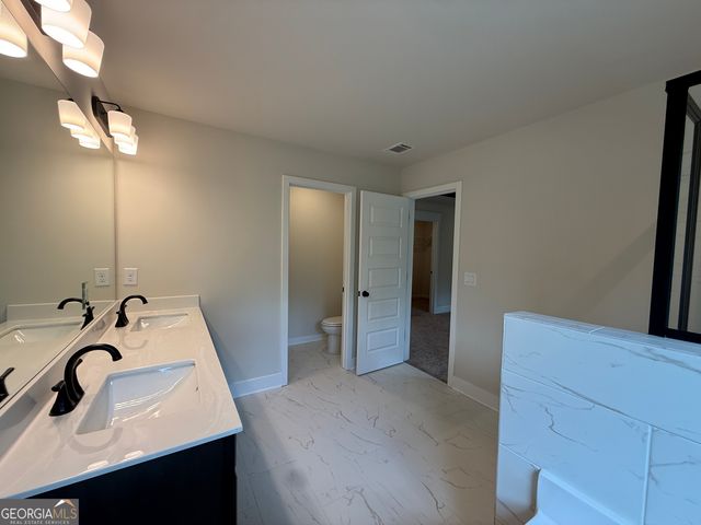 331 Brook Landing Circle, Auburn, GA 30011
