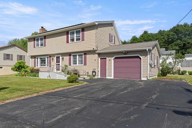 7 Hopi Drive, Nashua, NH 03063