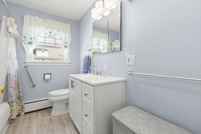 7 Hopi Drive, Nashua, NH 03063