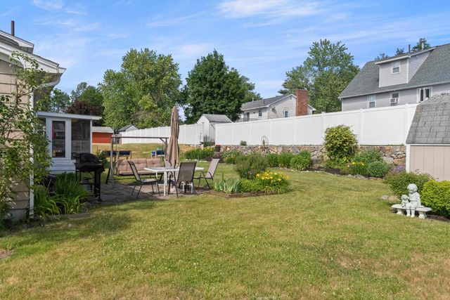 7 Hopi Drive, Nashua, NH 03063