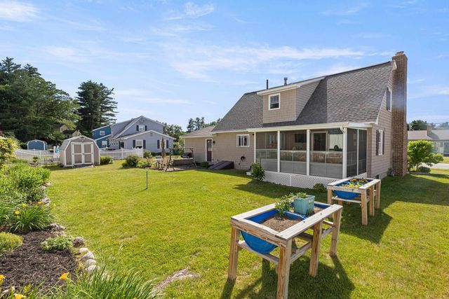 7 Hopi Drive, Nashua, NH 03063