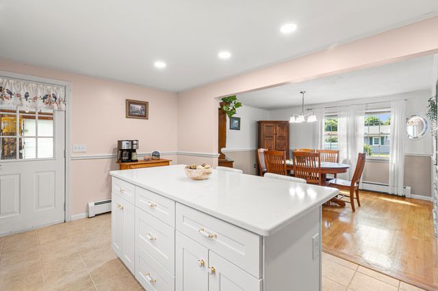 7 Hopi Drive, Nashua, NH 03063