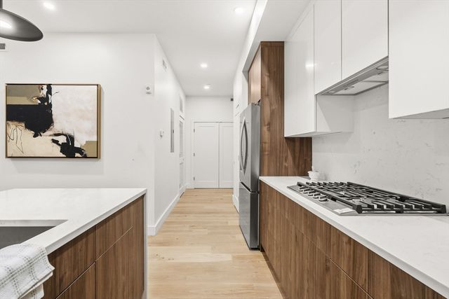 47 Condor 202A, Boston, MA 02128