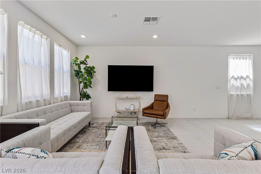 10034 Sir Atlas Court, Las Vegas, NV 89148 — photo 5