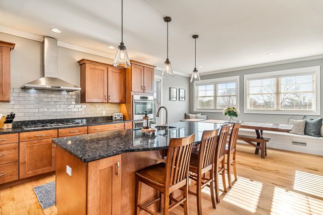 451 Golf Course Road, South Burlington, VT 05403