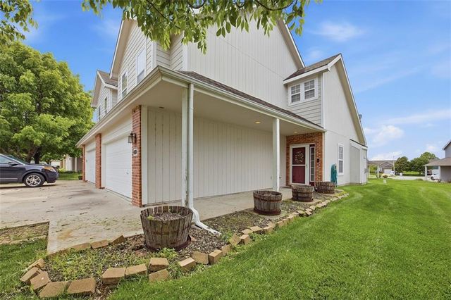 385 W Acorn Street, Gardner, KS 66030