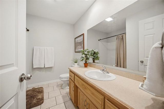 385 W Acorn Street, Gardner, KS 66030