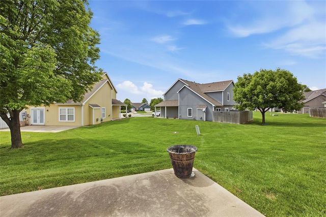 385 W Acorn Street, Gardner, KS 66030
