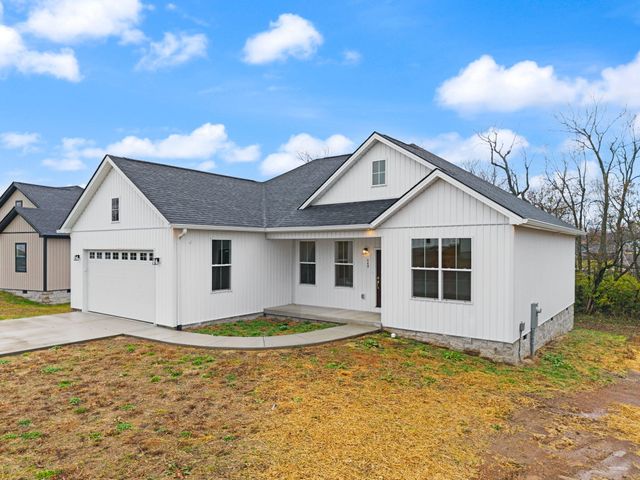 449 Pinehurst Way, Harrodsburg, KY 40330