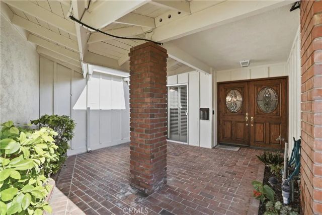 2037 S Capella Court, Costa Mesa, CA 92626