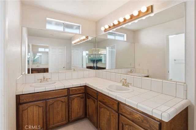 2037 S Capella Court, Costa Mesa, CA 92626