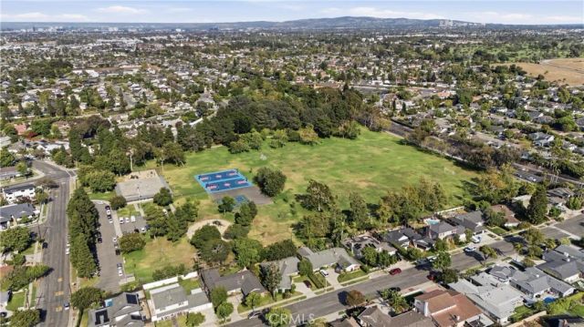 2037 S Capella Court, Costa Mesa, CA 92626