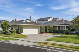 2037 S Capella Court, Costa Mesa, CA 92626