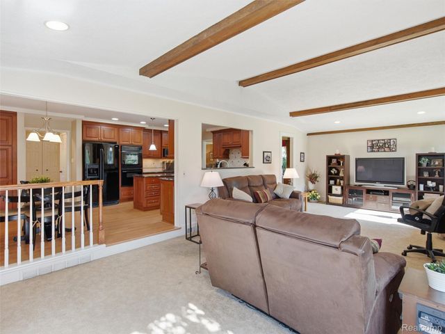 28854 Eton Glen, Farmington Hills, MI 48331