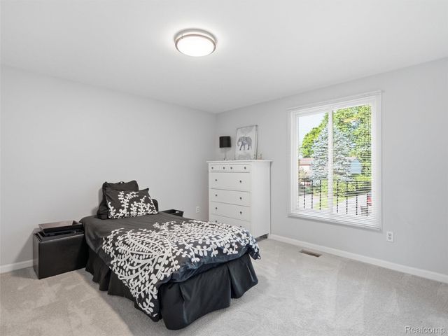 28854 Eton Glen, Farmington Hills, MI 48331