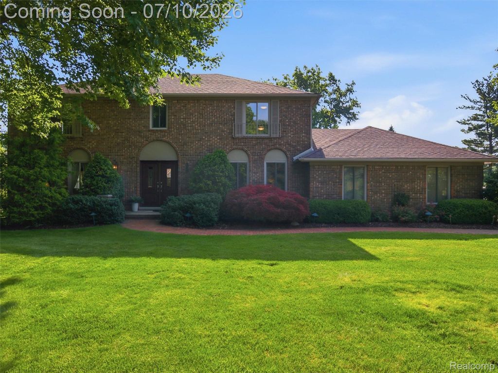 28854 Eton Glen, Farmington Hills, MI 48331