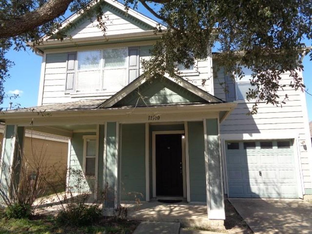 11310 Seven Sisters Drive, Tomball, TX 77375