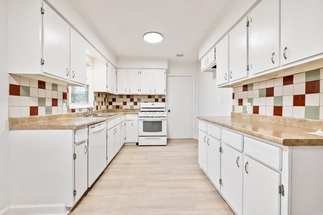 216 Pike, Benton, AR 72019